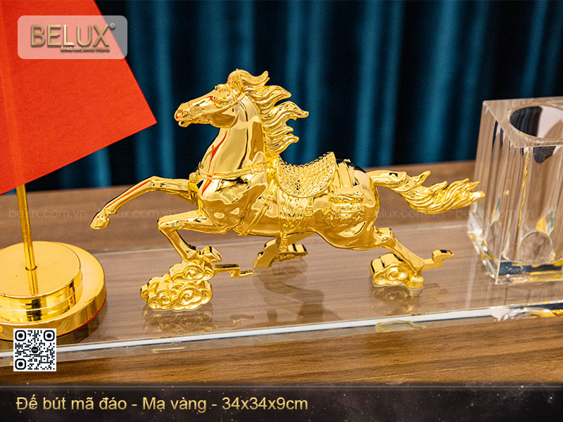 Đế cắm bút mã đáo mạ vàng